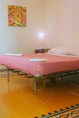Galilei Guest House Roma 2*,